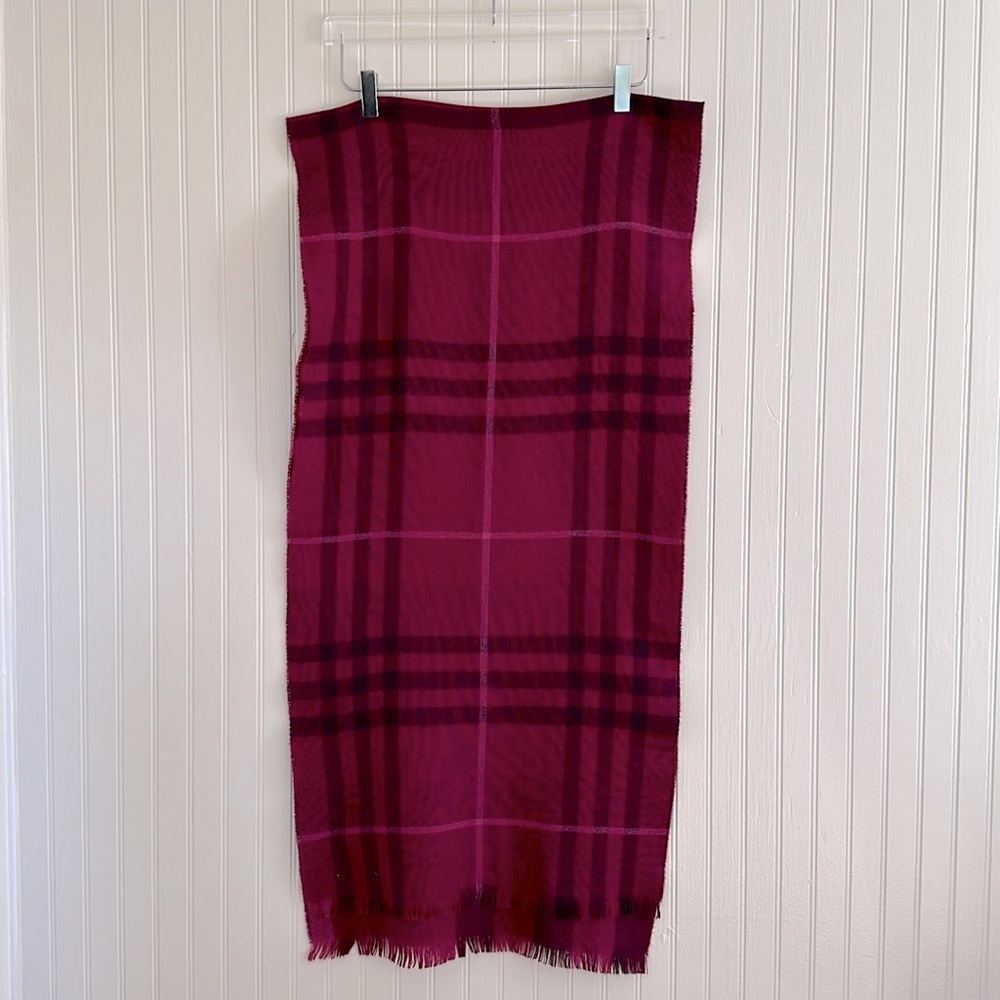 Burberry Burgundy Nova Check Wool Cashmere Scarf - Picture 4 of 7